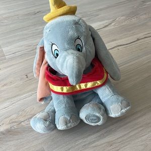 Aesthetic original exclusive Dumbo from the Disney store. 14 inches tall